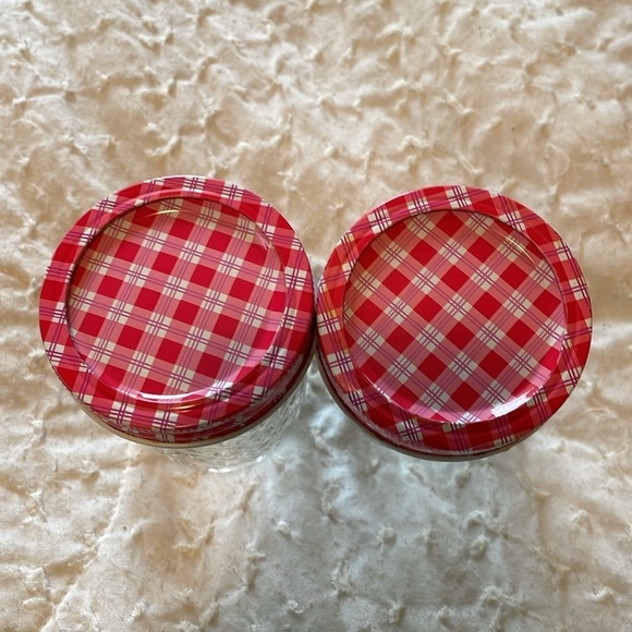 Ball quilted crystal canning jars with decorative pink plaid lids. - Picture 4 of 10